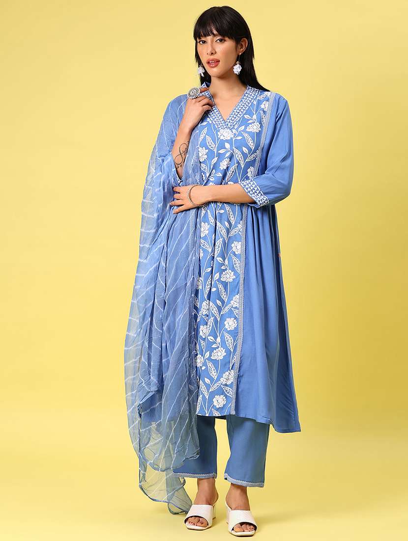 women floral three quarter sleeve kurta pant with dupatta set