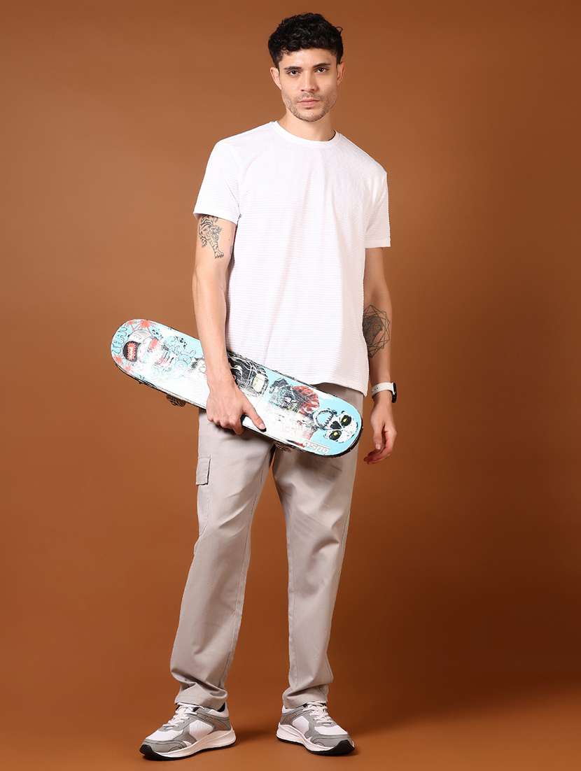 men solid mid rise regular fit cargo - 22165651 -  Standard Image - 4