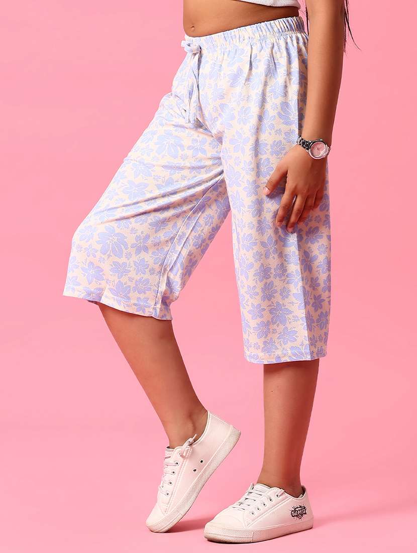 girls floral printed mid rise three-fourth - 22167617 -  Standard Image - 1