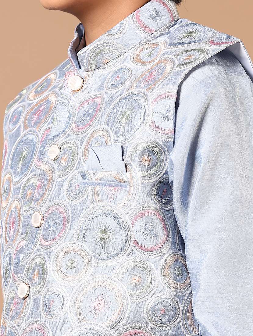 boys embroidered kurta and pyjama set with jacket - 22167817 -  Standard Image - 4