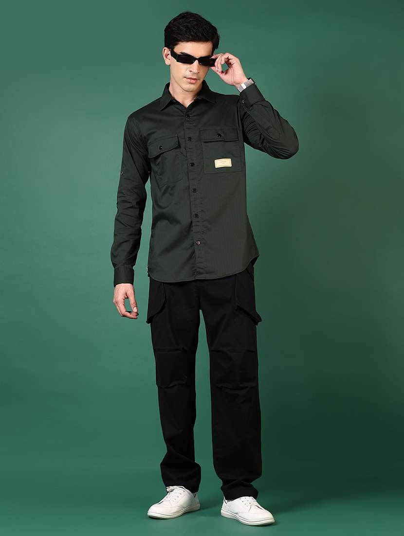 men solid mid rise cargo - 22167989 -  Standard Image - 4