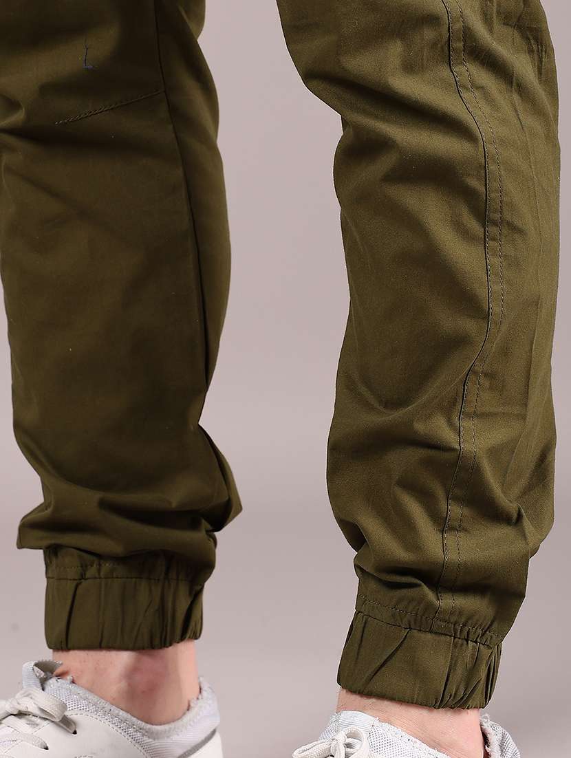 men solid mid rise regular fit jogger - 22168054 -  Standard Image - 4