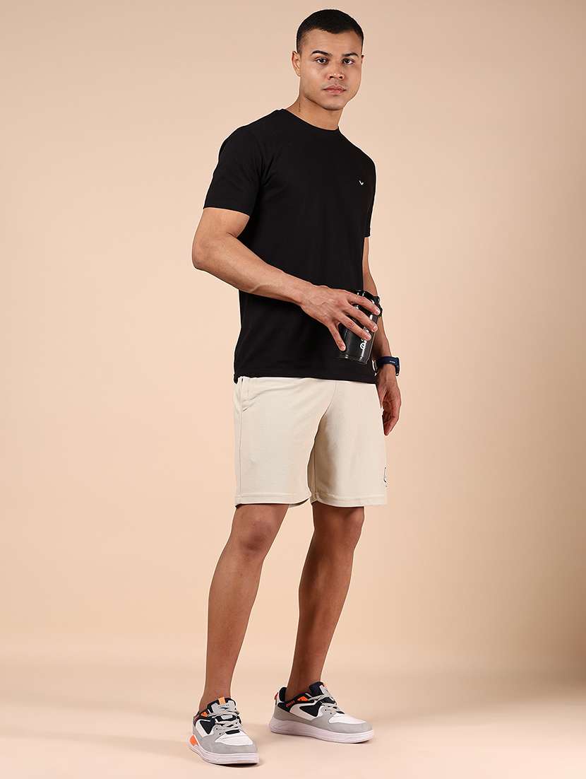 men placement print mid rise regular fit shorts - 22168673 -  Standard Image - 4