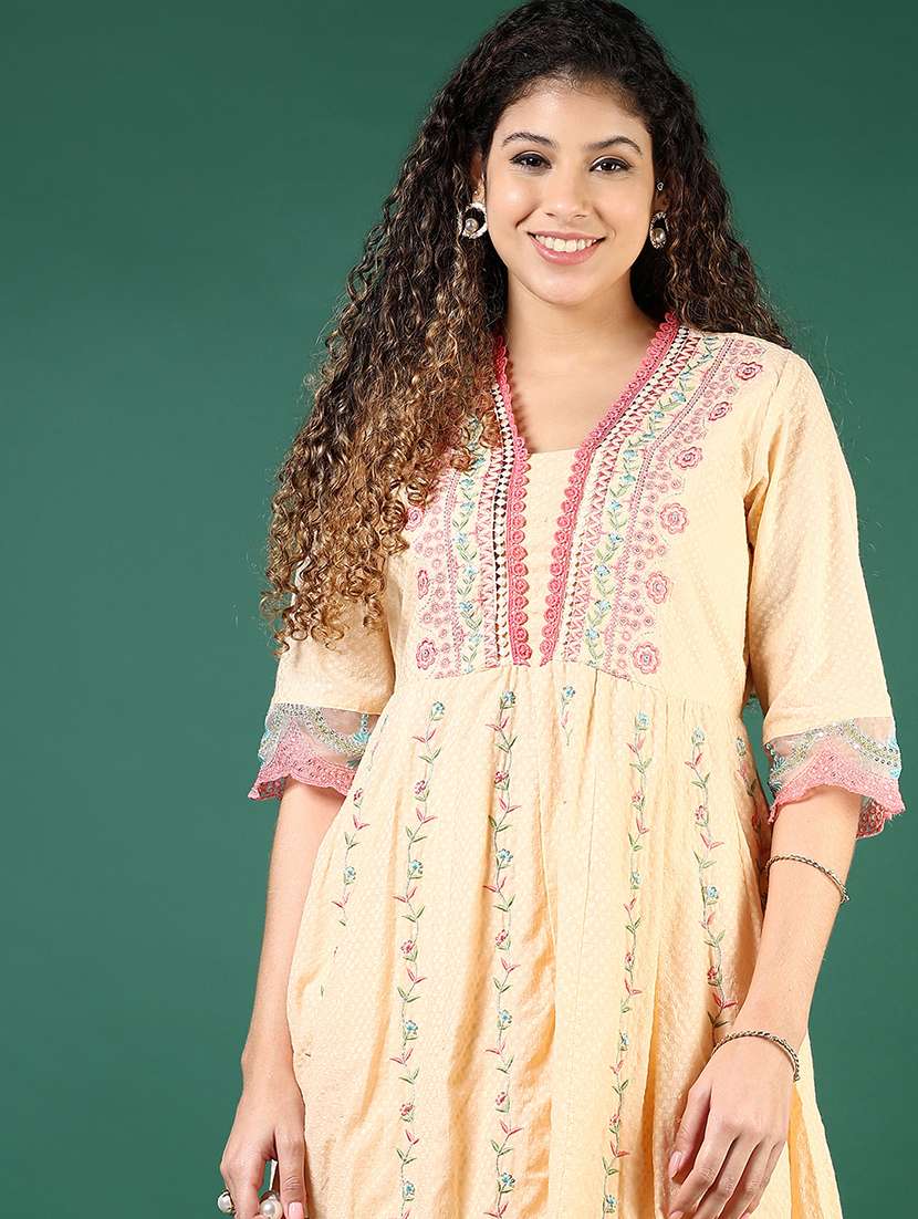 women self design three quarter sleeve anarkali kurta - 22169182 -  Standard Image - 4