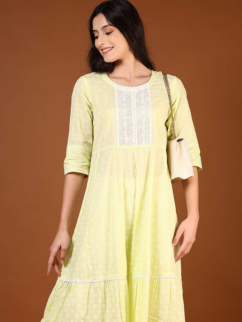 women printed three quarter sleeve tiered kurta - 22169954 -  Standard Image - 4