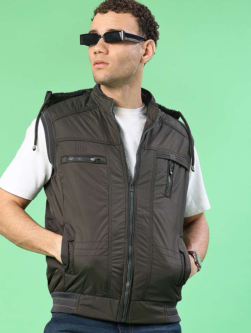 men solid sleeveless lightweight bomber jacket