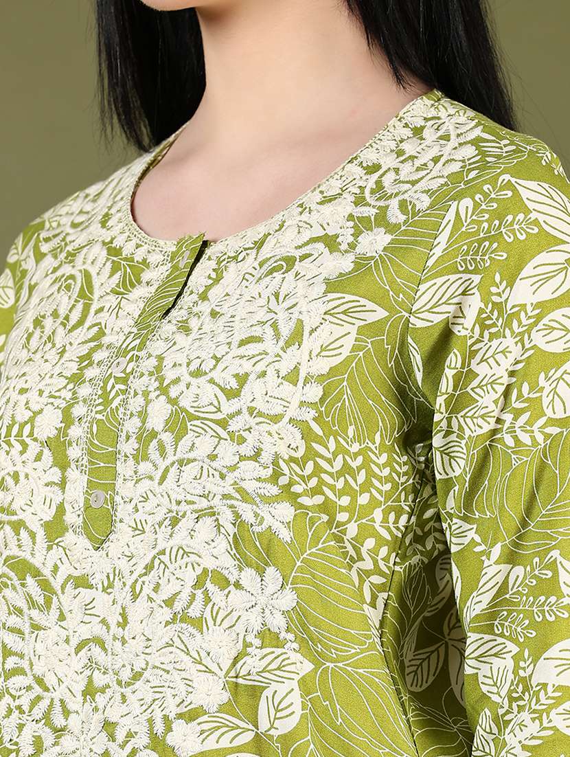 women floral three quarter sleeve kurta pant set - 22171396 -  Standard Image - 4