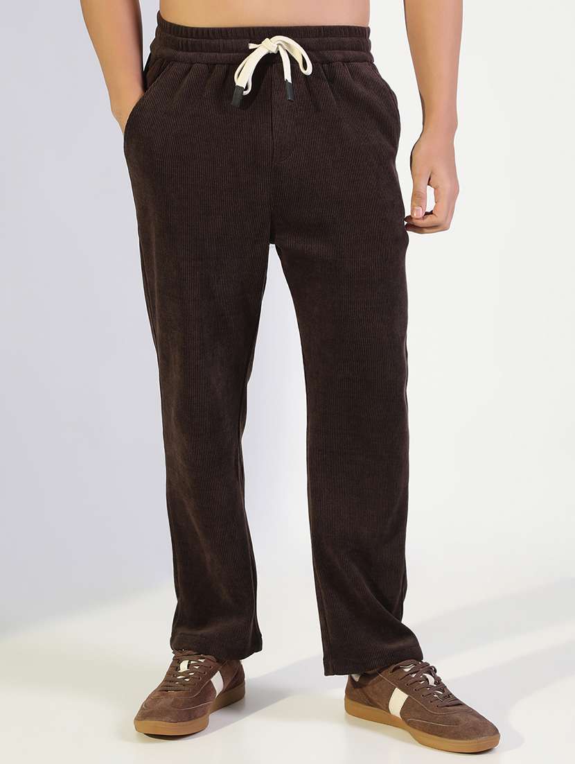 men solid mid rise straight fit chinos  - 22173633 -  Standard Image - 1