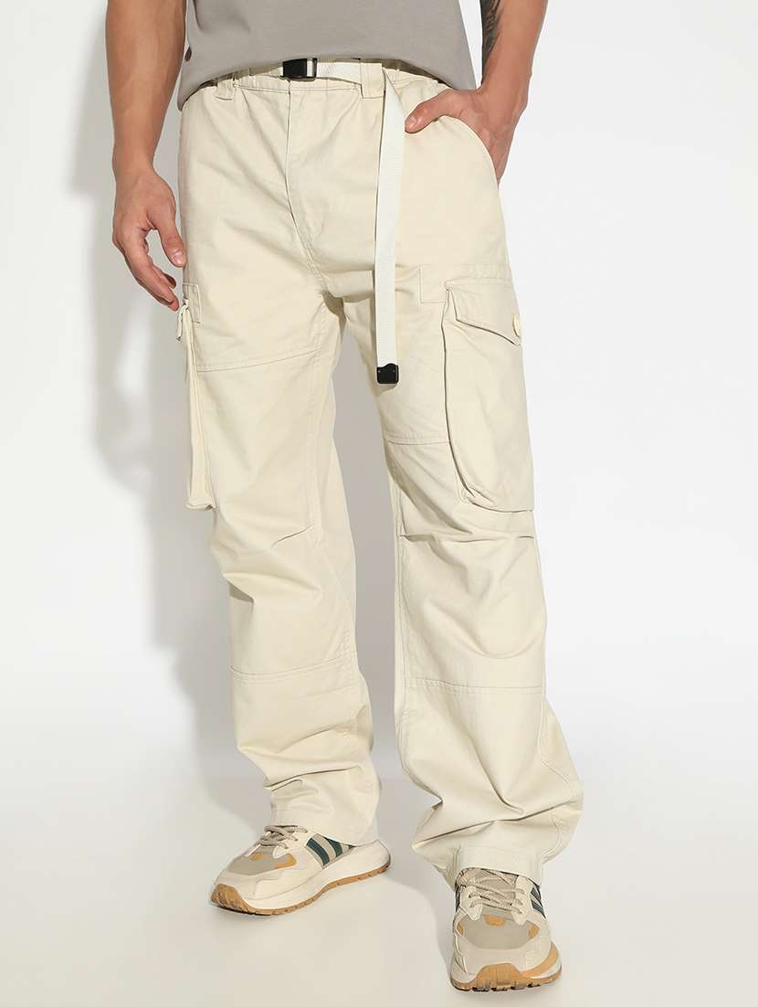 men solid mid rise relaxed fit cargo