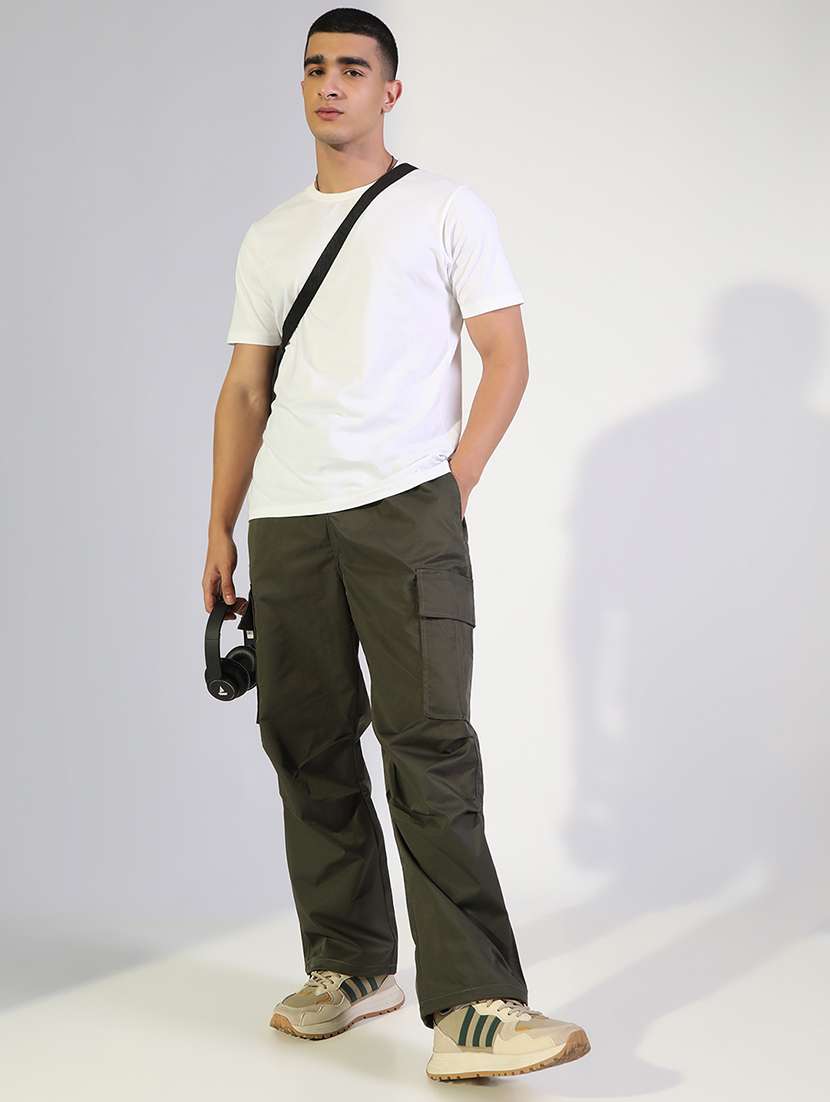 men solid mid rise baggy cargo - 22173636 -  Standard Image - 4