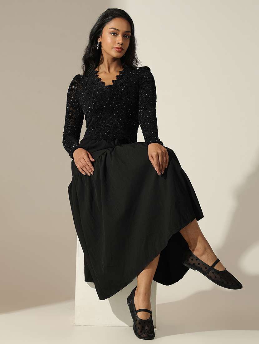 women self designed puff sleeve lace crop top - 22173726 -  Standard Image - 4