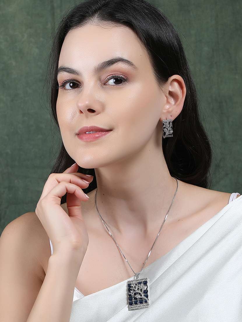 luxurious blue ad square pendant with earrings - 22173850 -  Standard Image - 1