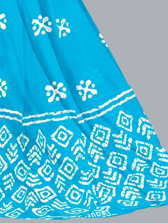 women batik printed three quarter sleeve kurta pant with dupatta set - 22173868 -  Standard Image - 4