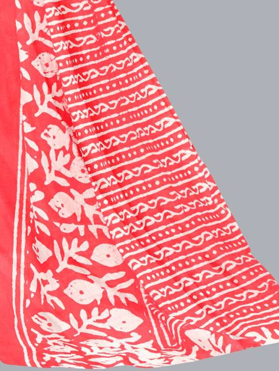 women batik printed three quarter sleeve kurta pant with dupatta set - 22173869 -  Standard Image - 4