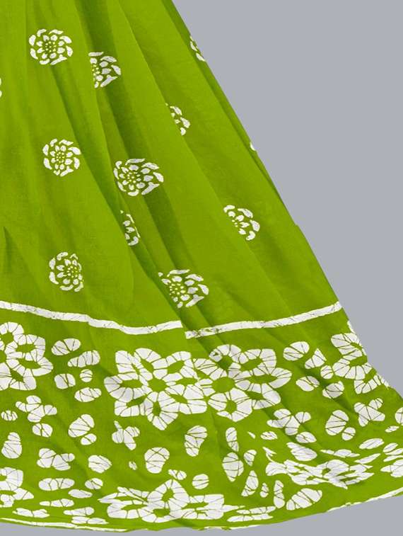 women batik printed three quarter sleeve kurta pant with dupatta set - 22173894 -  Standard Image - 4