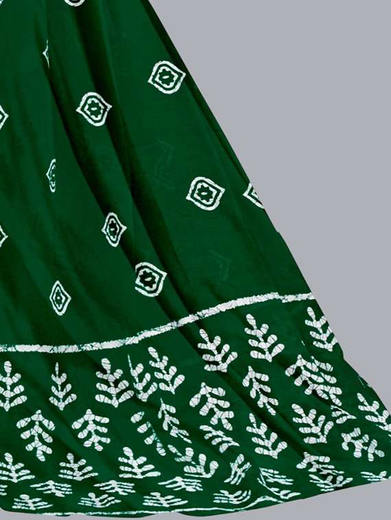 women batik printed three quarter sleeve kurta pant with dupatta set - 22173897 - Standard Image - 4