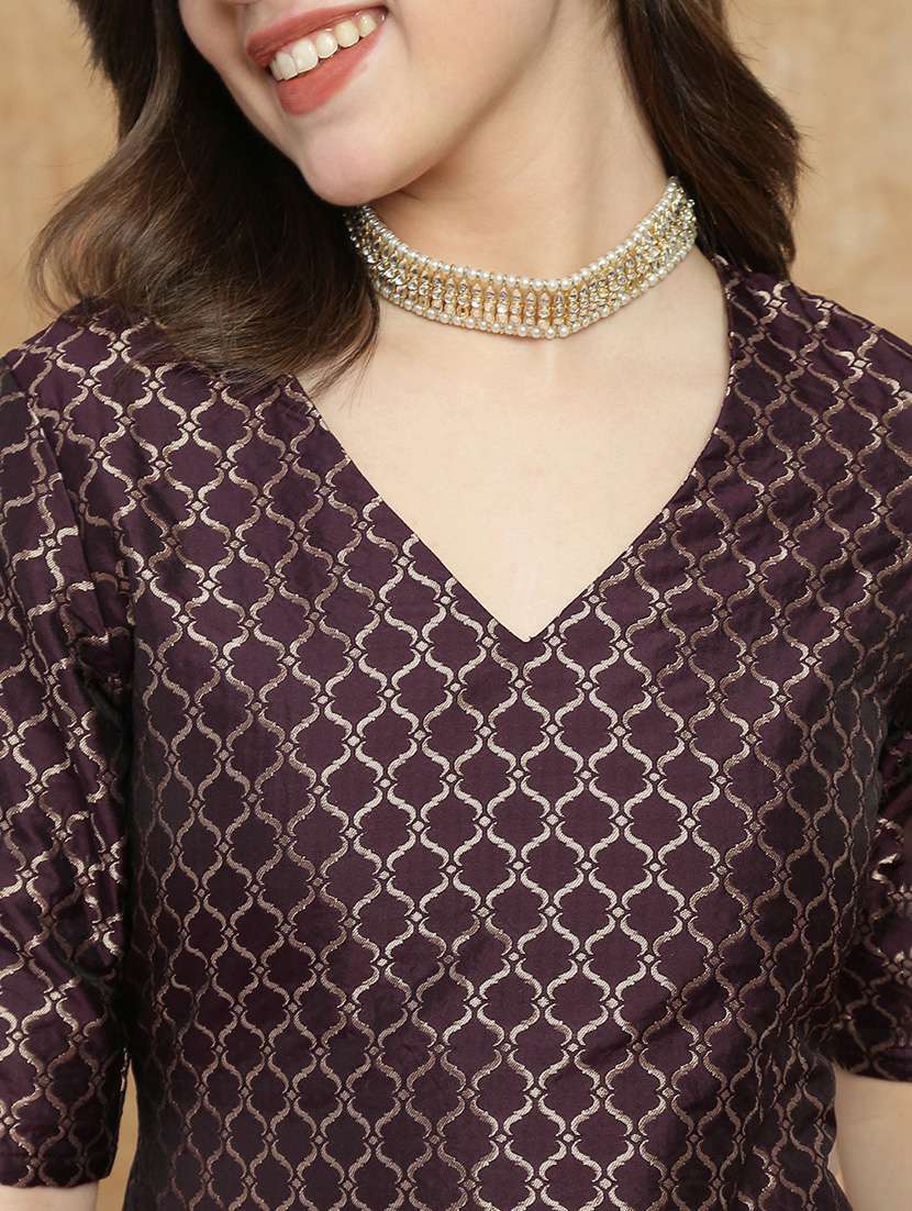 globus women maroon v-neck short sleeves brocade jaal print kurti with flared palazzo festive set - 22174005 -  Standard Image - 4