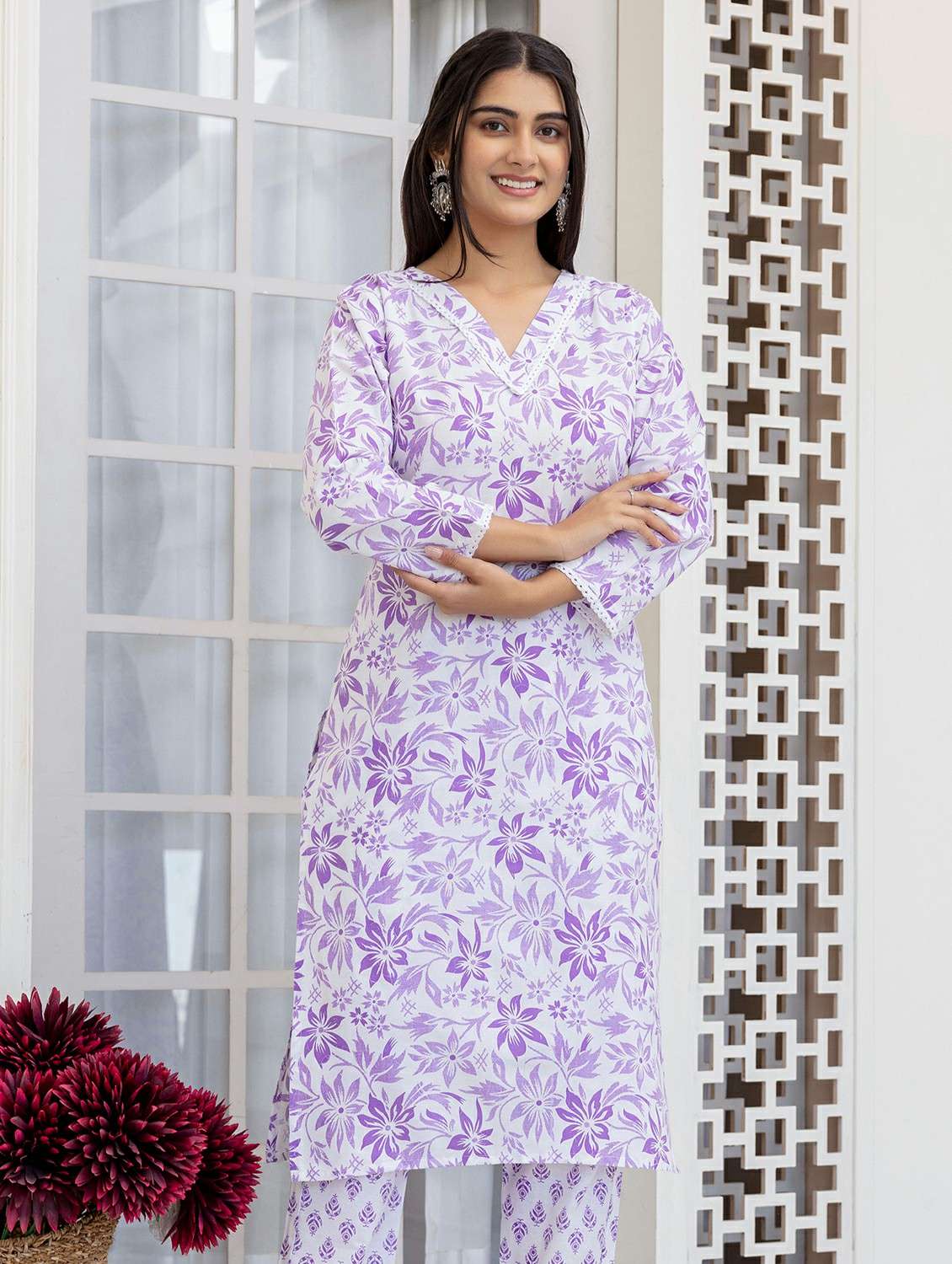 women printed long sleeve straight kurta