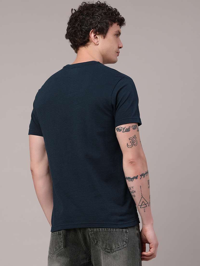men solid round neck t-shirt - 22174981 -  Standard Image - 4