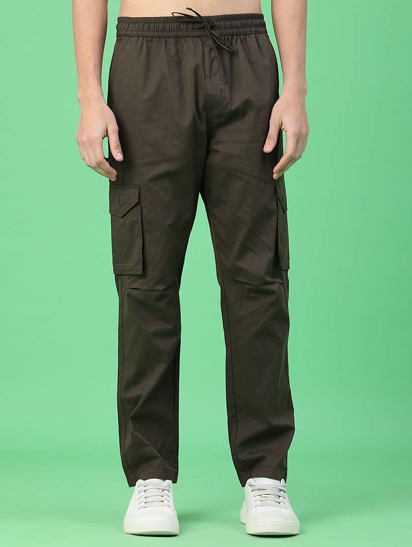 men solid mid rise regular fit cargo