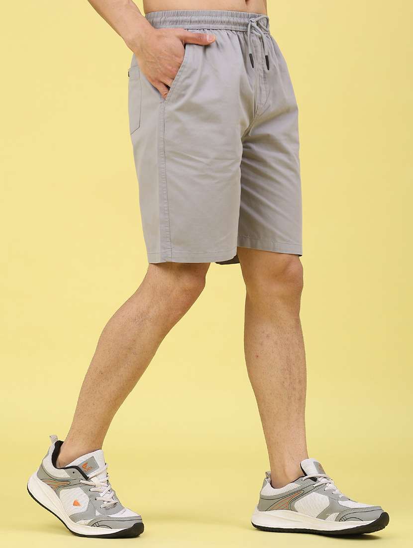men solid mid rise regular fit shorts - 22176352 -  Standard Image - 1