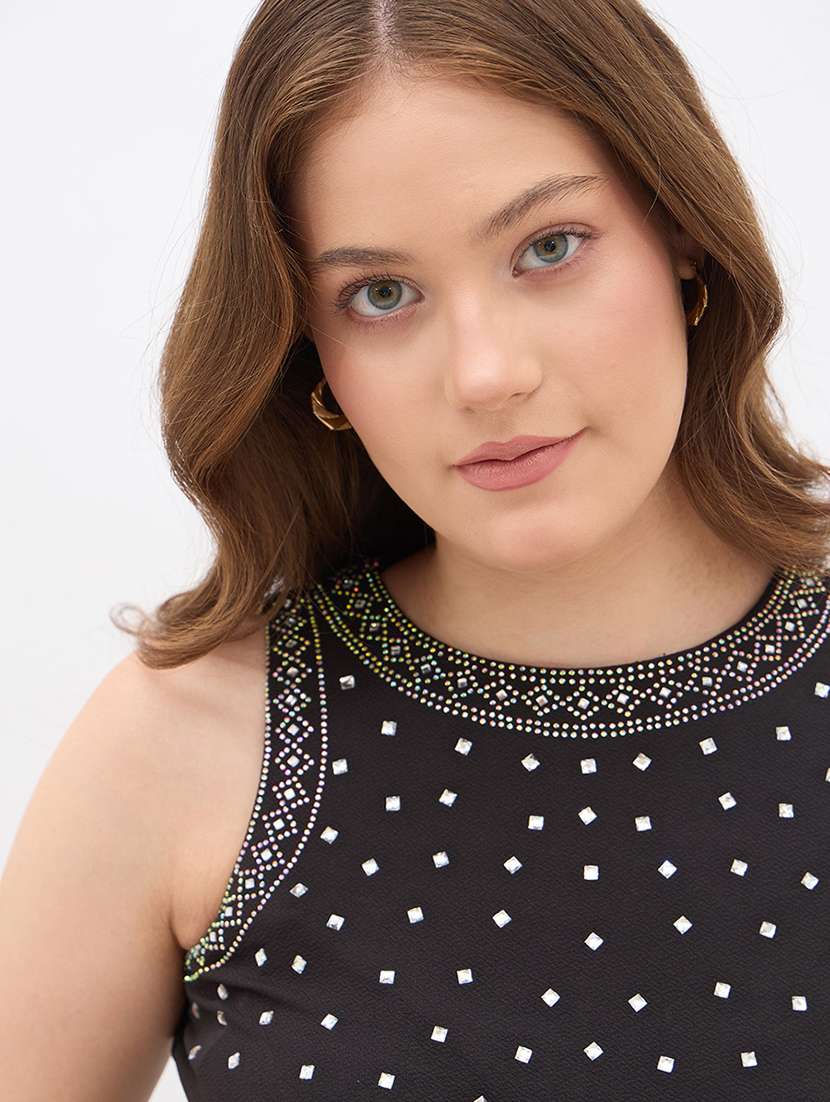 women embellished round neck bodycon dress - 22176686 -  Standard Image - 1