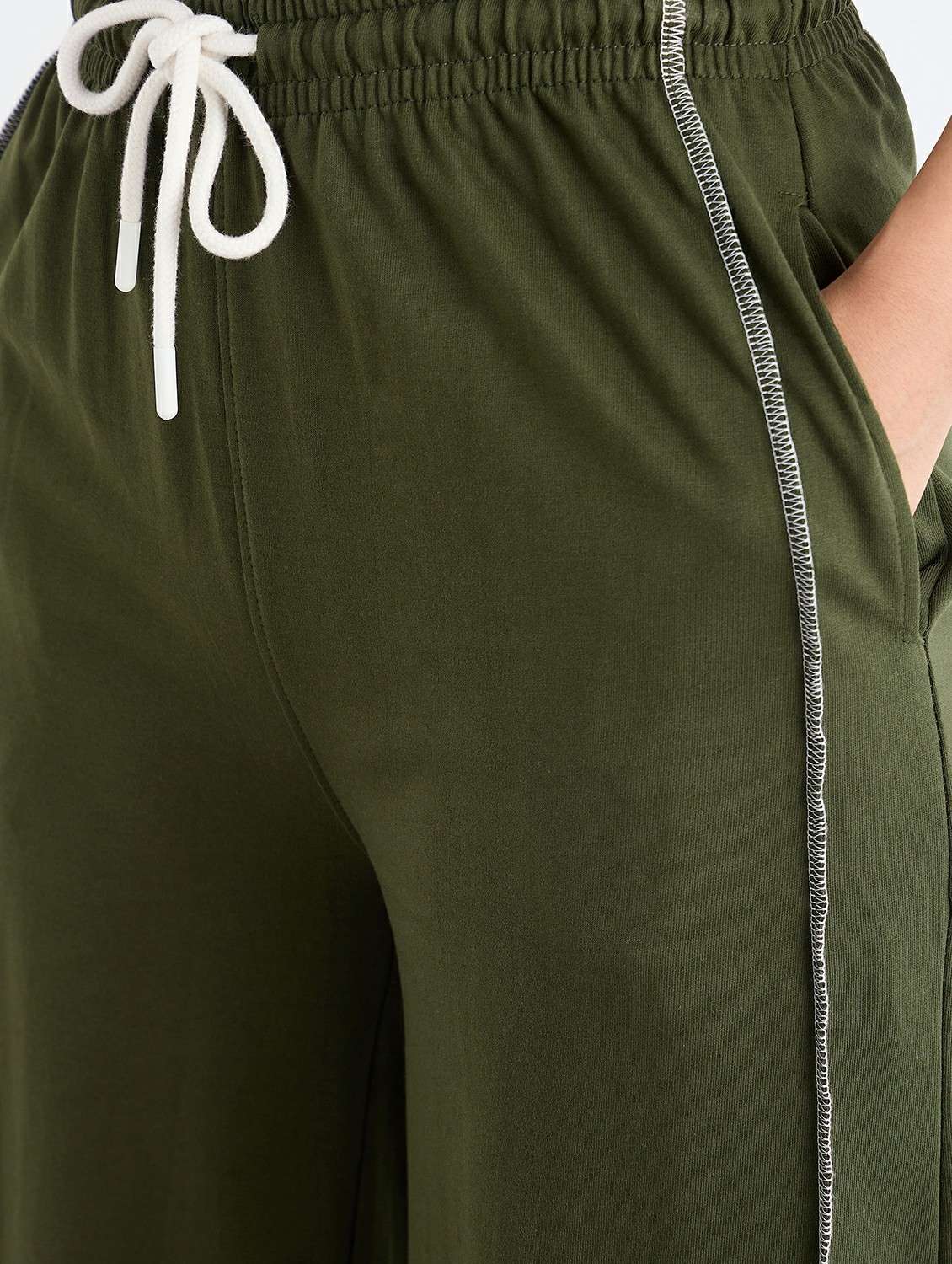 women solid mid rise track pant - 22176740 -  Standard Image - 4