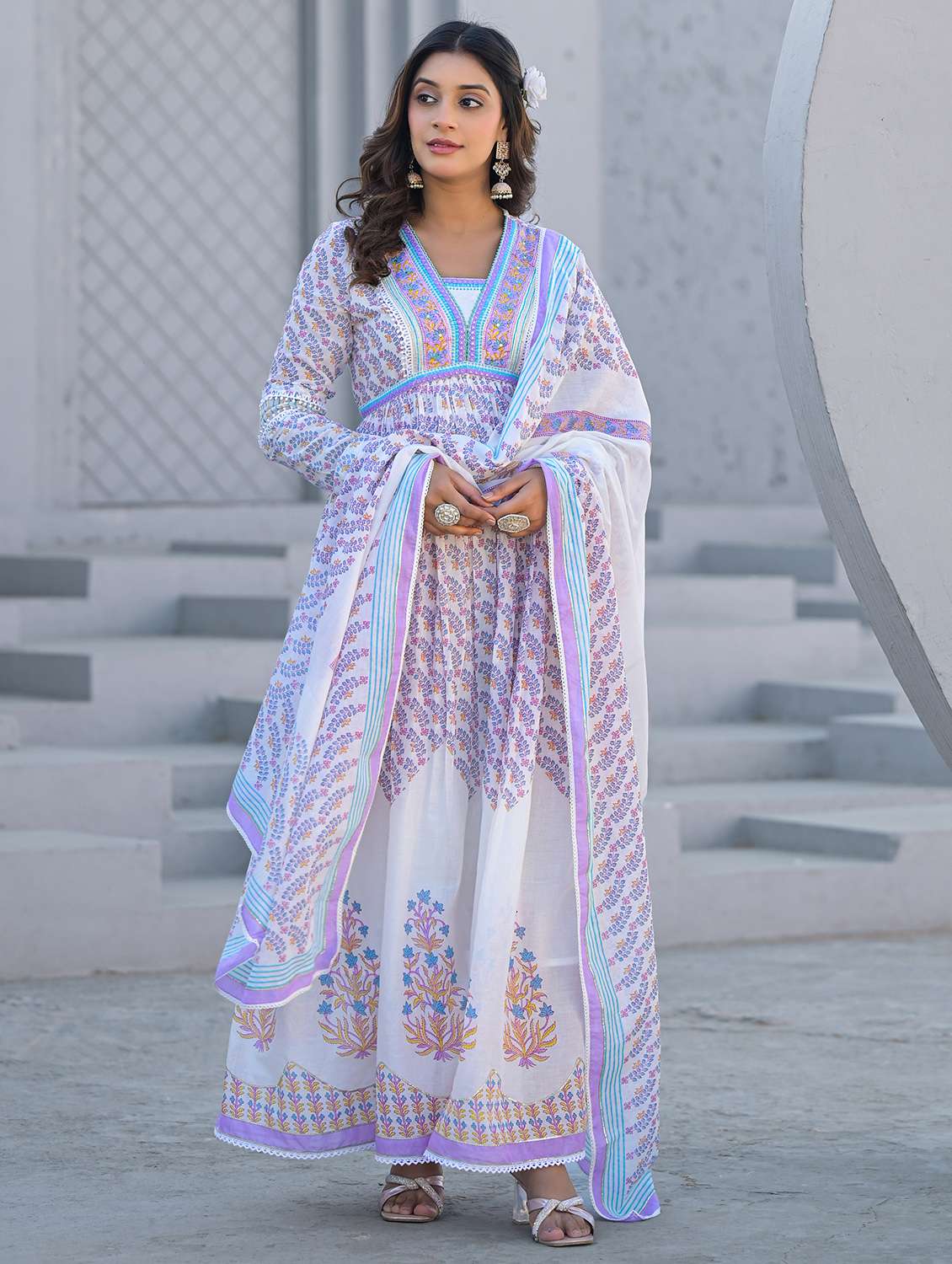 women printed long sleeve kurta with dupatta set - 22177076 -  Standard Image - 4