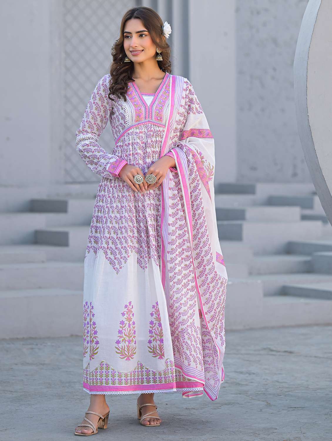 women printed long sleeve kurta with dupatta set - 22177077 -  Standard Image - 4