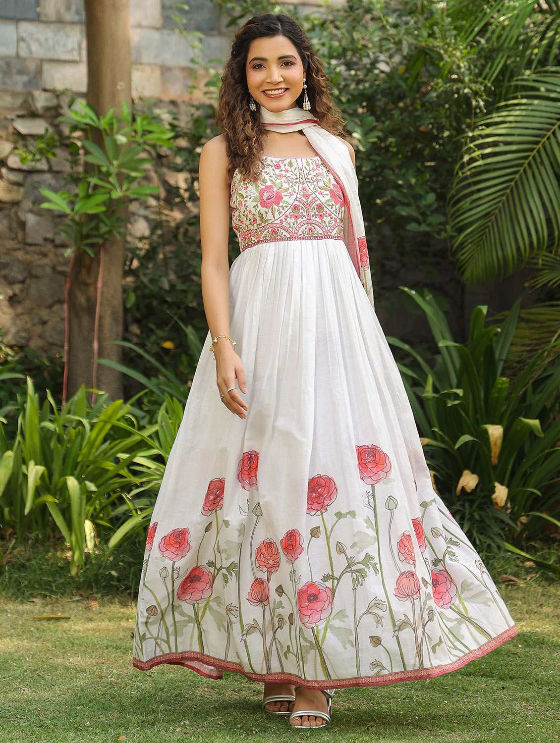 women floral printed sleeveless kurta with dupatta set - 22177078 -  Standard Image - 1