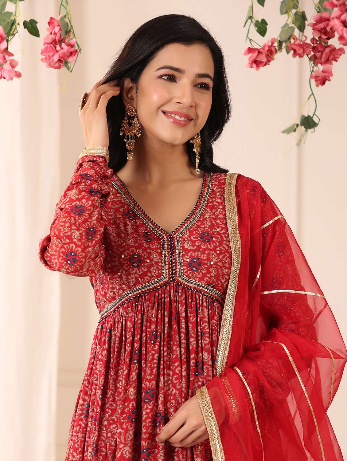 women printed long sleeve kurta with dupatta set - 22177079 -  Standard Image - 4