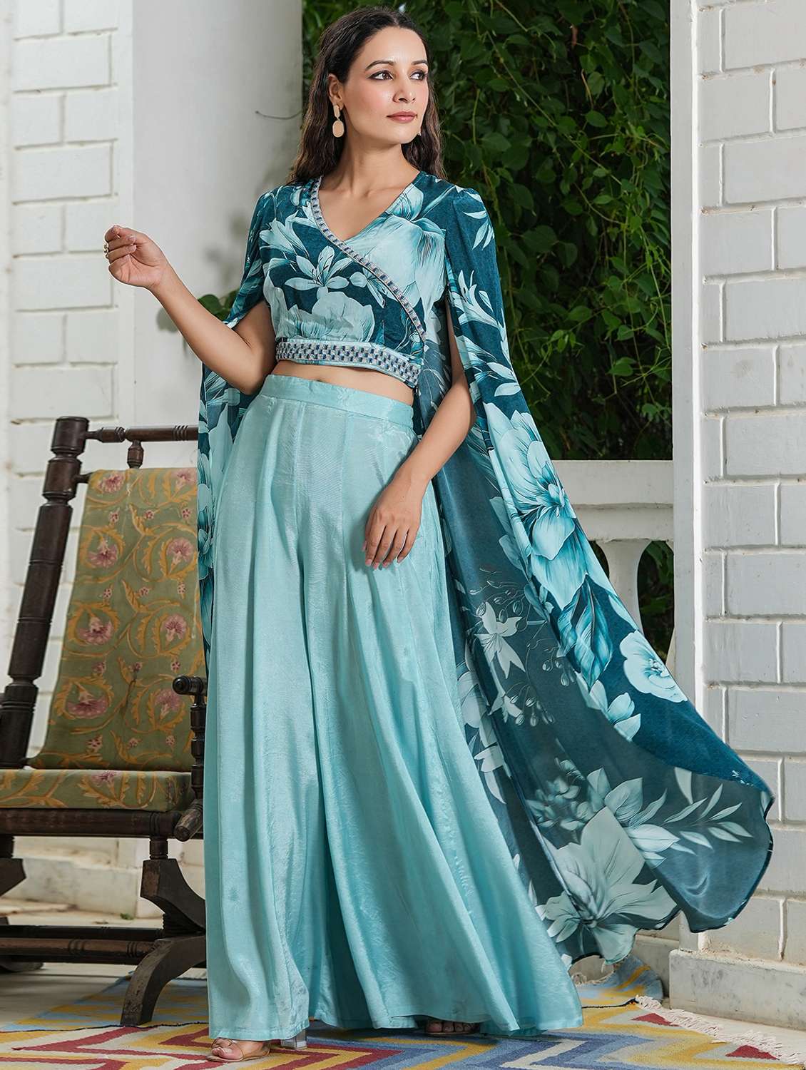 women floral printed v neck fusion set - 22177097 -  Standard Image - 1