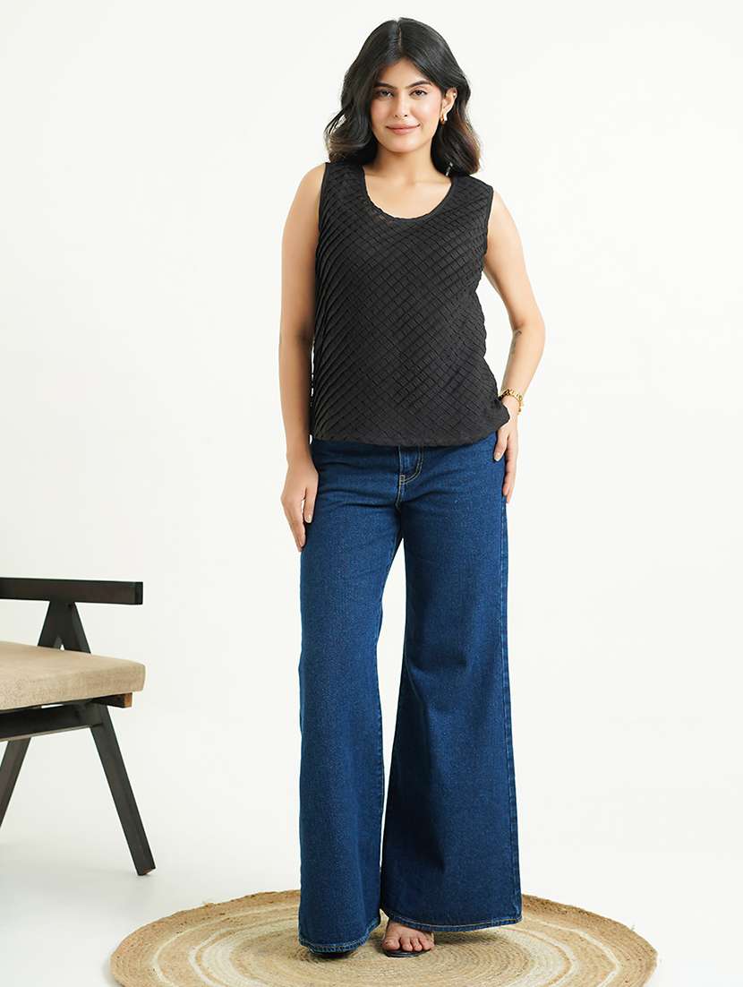 women black solid sleeveless tank top - 22177870 -  Standard Image - 4