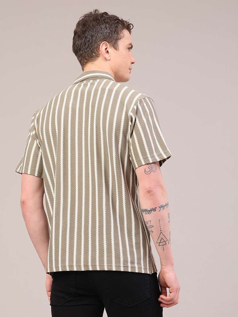 Men Striped Short Sleeve Regular Fit Casual Shirt - 22177906 -  Standard Image - 4