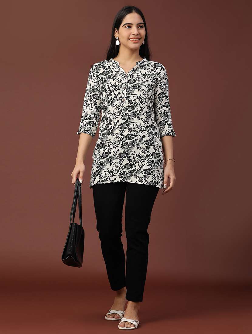 black rayon straight kurti - 22177987 -  Standard Image - 4