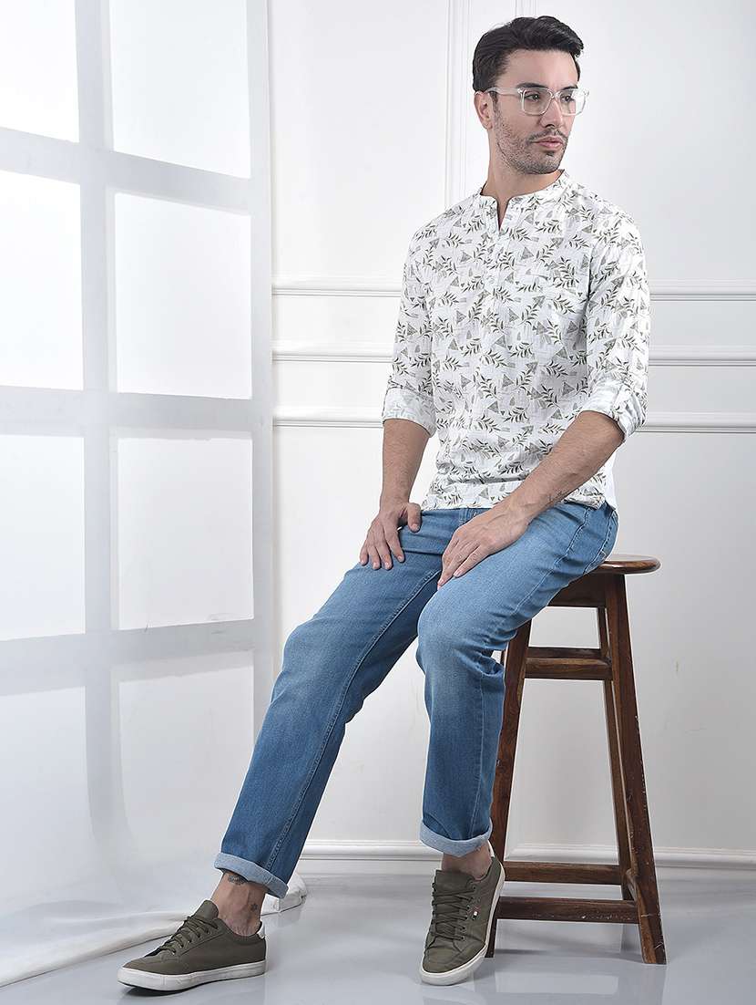 Men Floral Printed Mandarin Neck Short Kurta - 22178292 -  Standard Image - 4