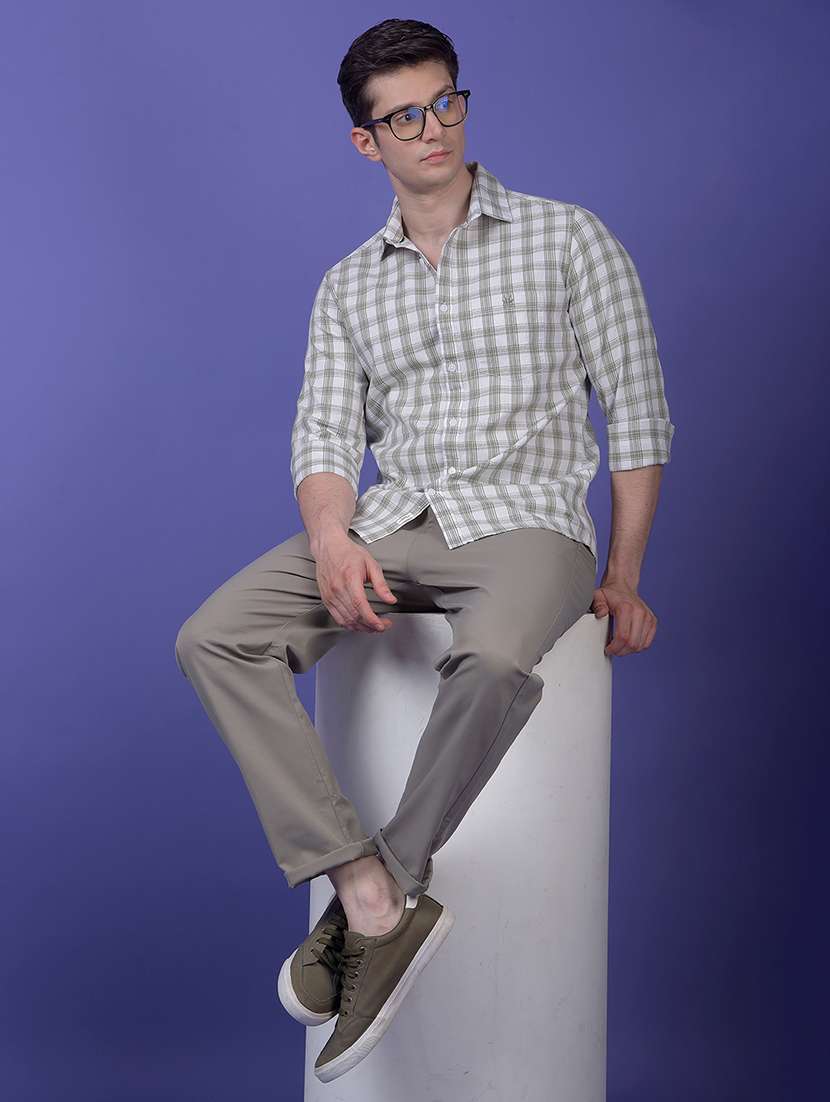 men solid mid rise chinos casual trouser - 22178310 -  Standard Image - 4