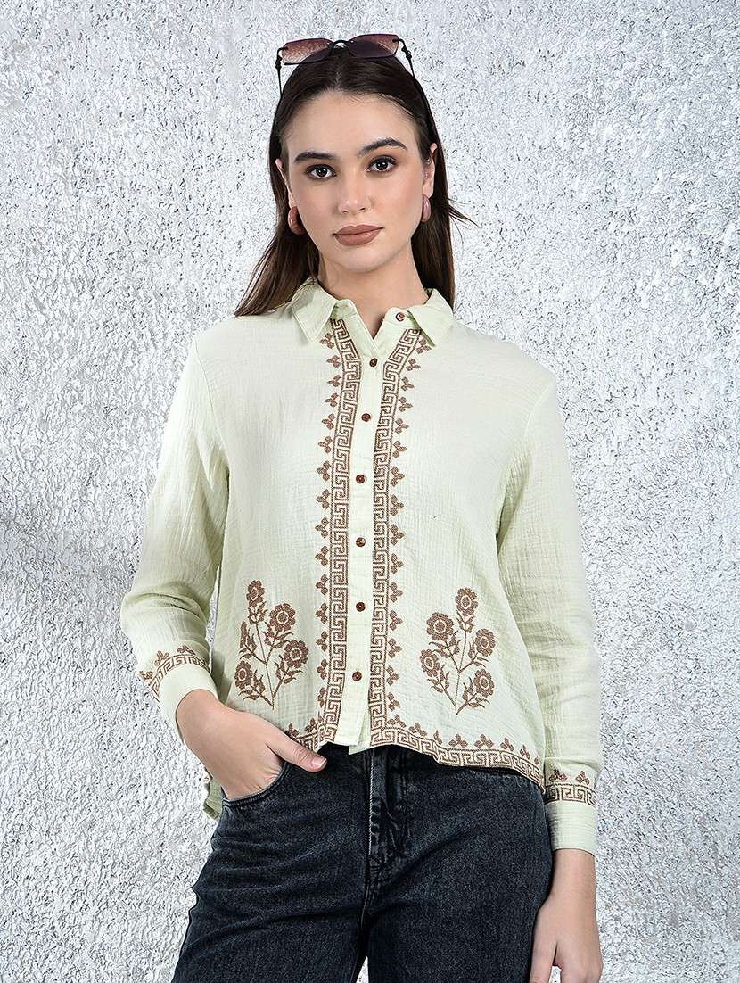 women collared long sleeve shirt