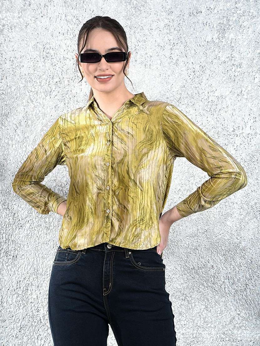 women collared long sleeve shirt