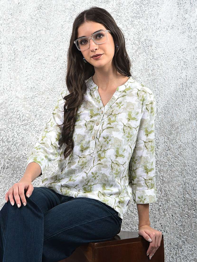 women printed three quarter sleeve regular top