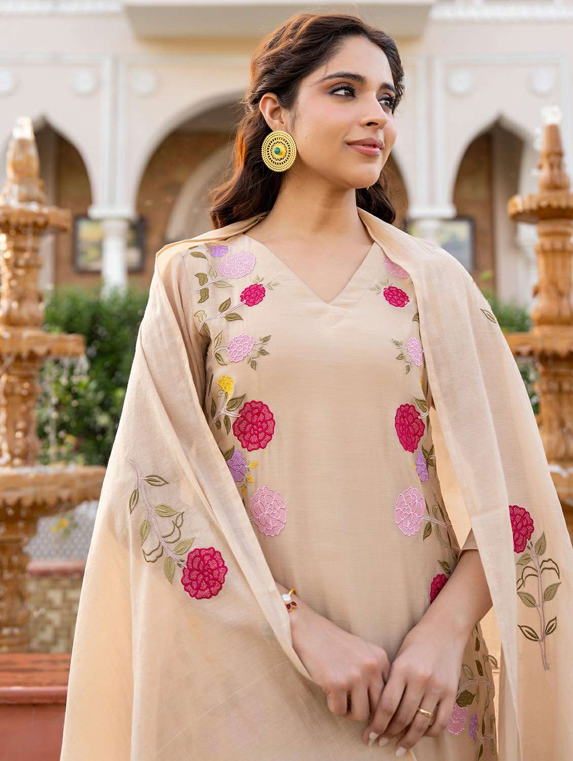 women embroidered three quarter sleeve kurta pant with dupatta set - 22178477 -  Standard Image - 4