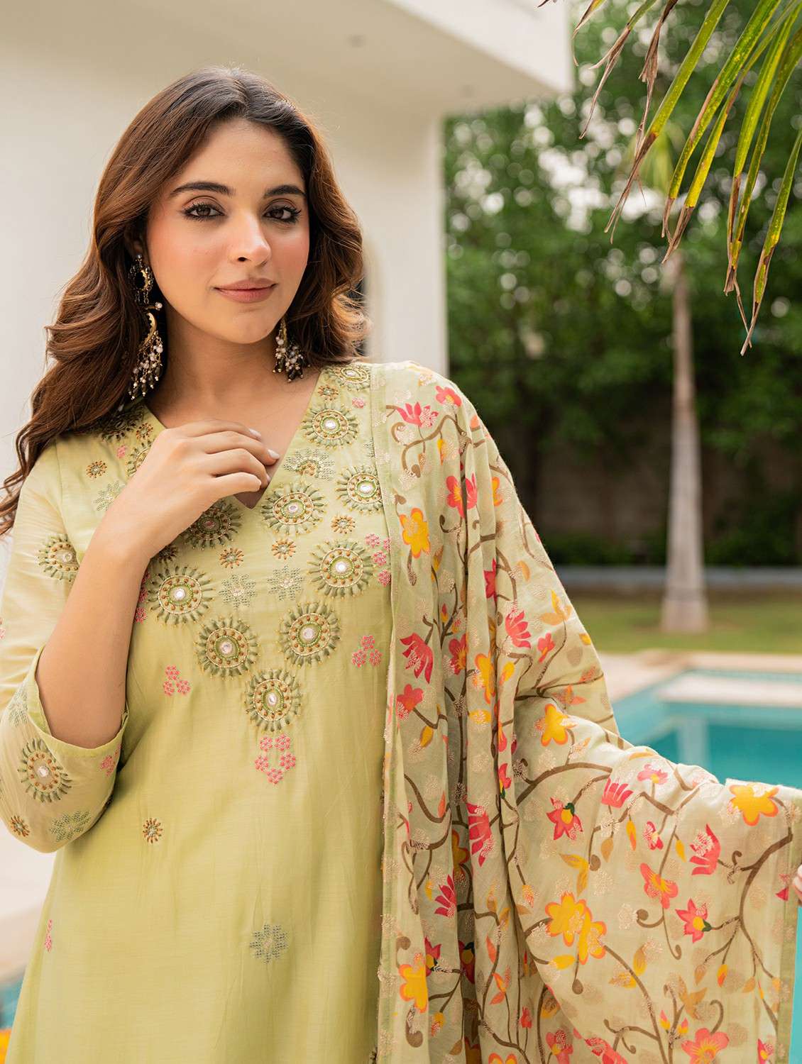 women embroidered three quarter sleeve kurta pant with dupatta set - 22178491 -  Standard Image - 4