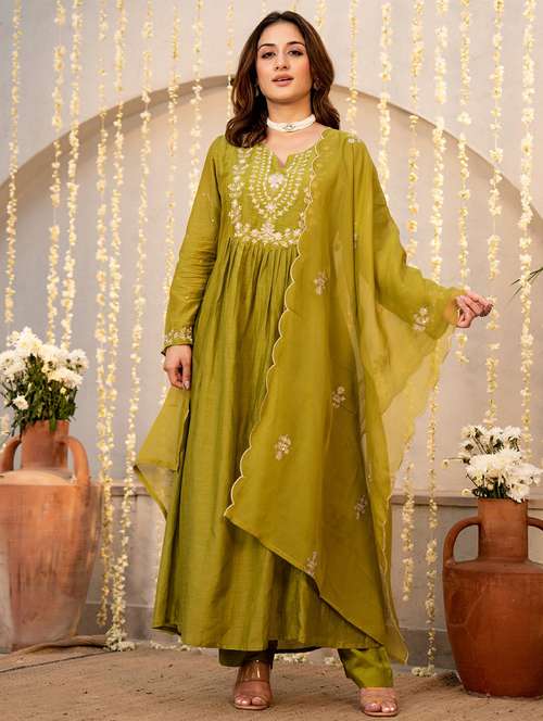 women embroidered long sleeve kurta pant with dupatta set - 22178498 -  Standard Image - 0