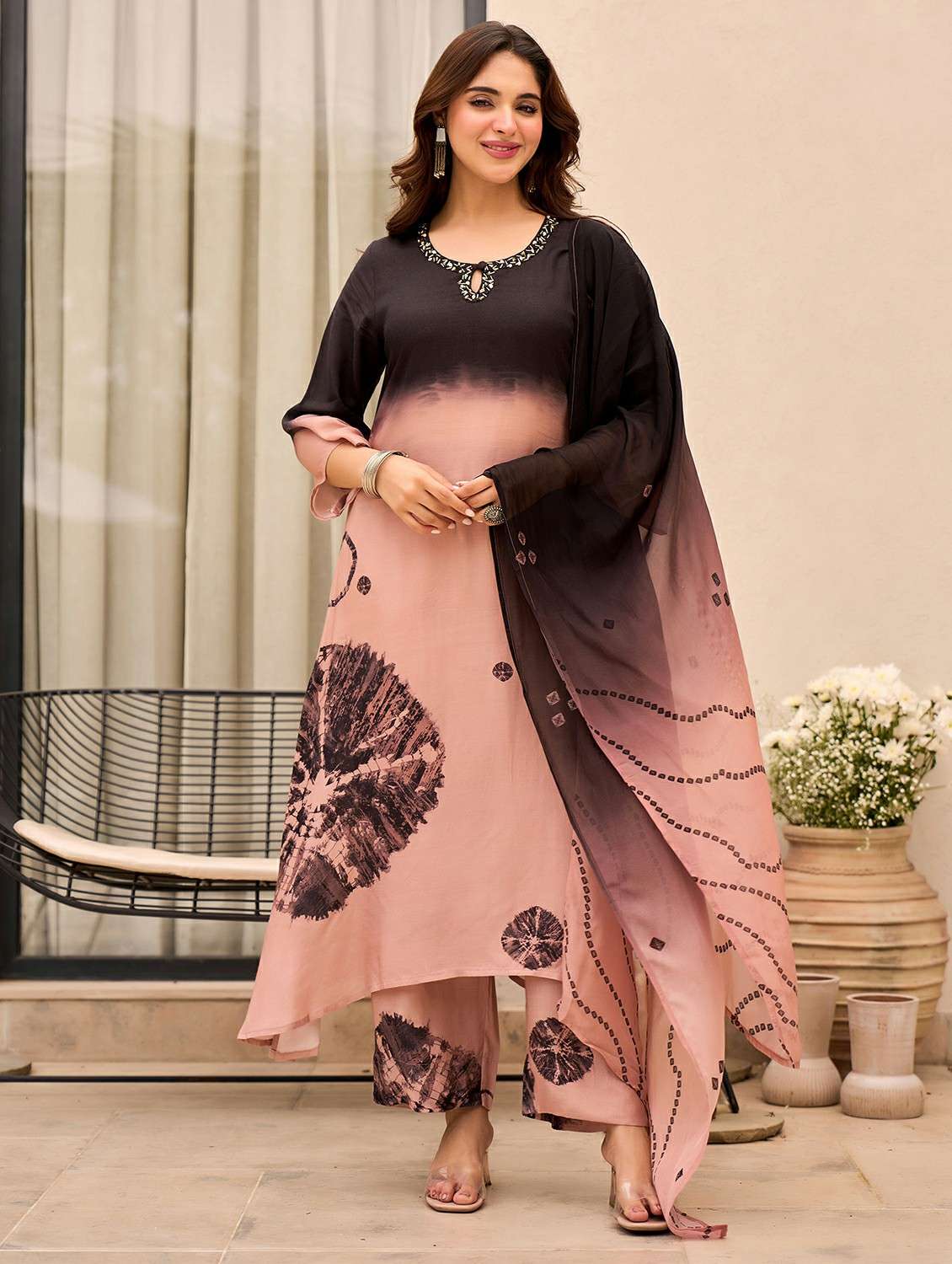 women embroidered three quarter sleeve kurta pant with dupatta set - 22178504 -  Standard Image - 4