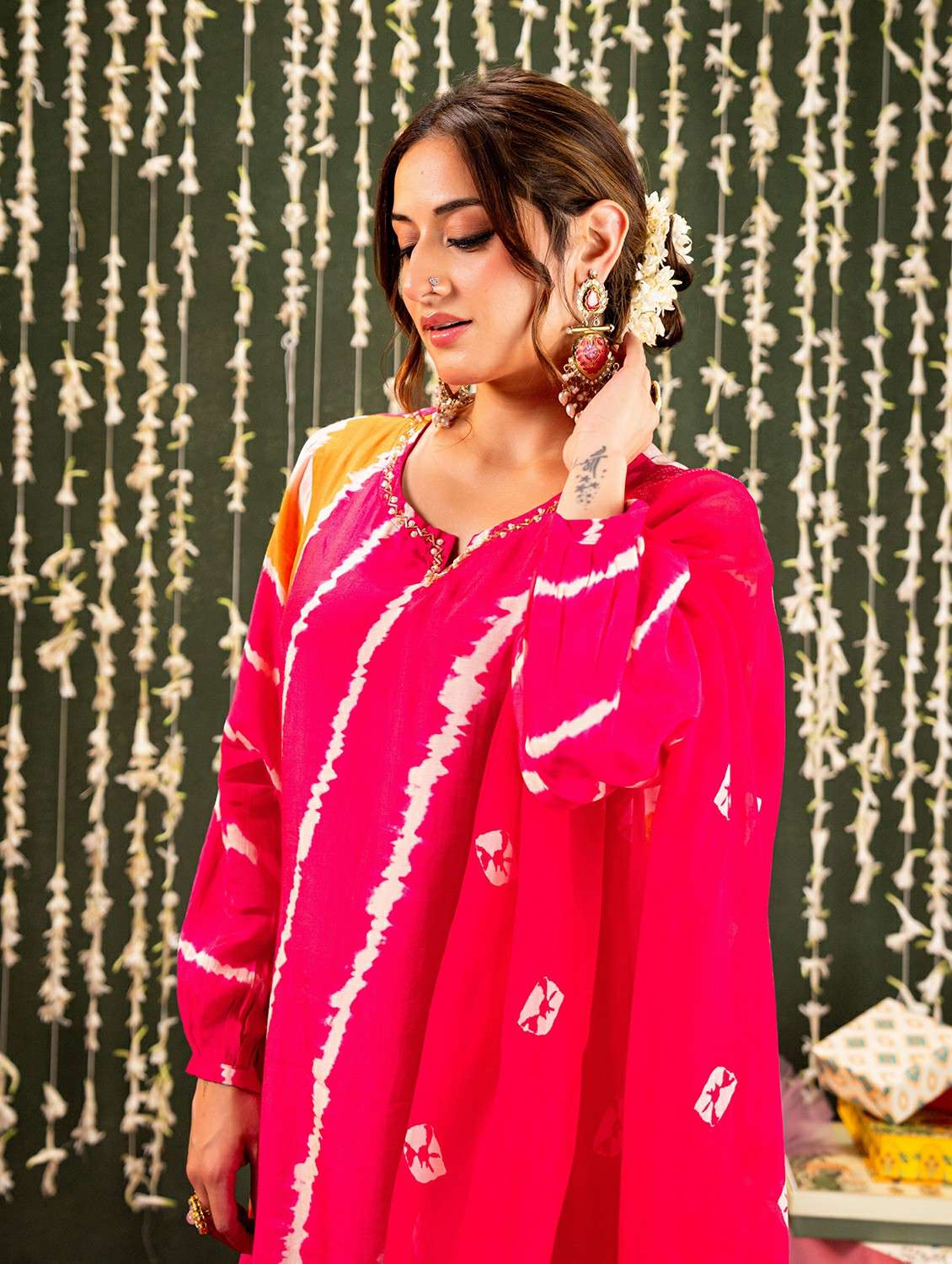 women embroidered long sleeve kurta pant with dupatta set - 22178524 -  Standard Image - 4