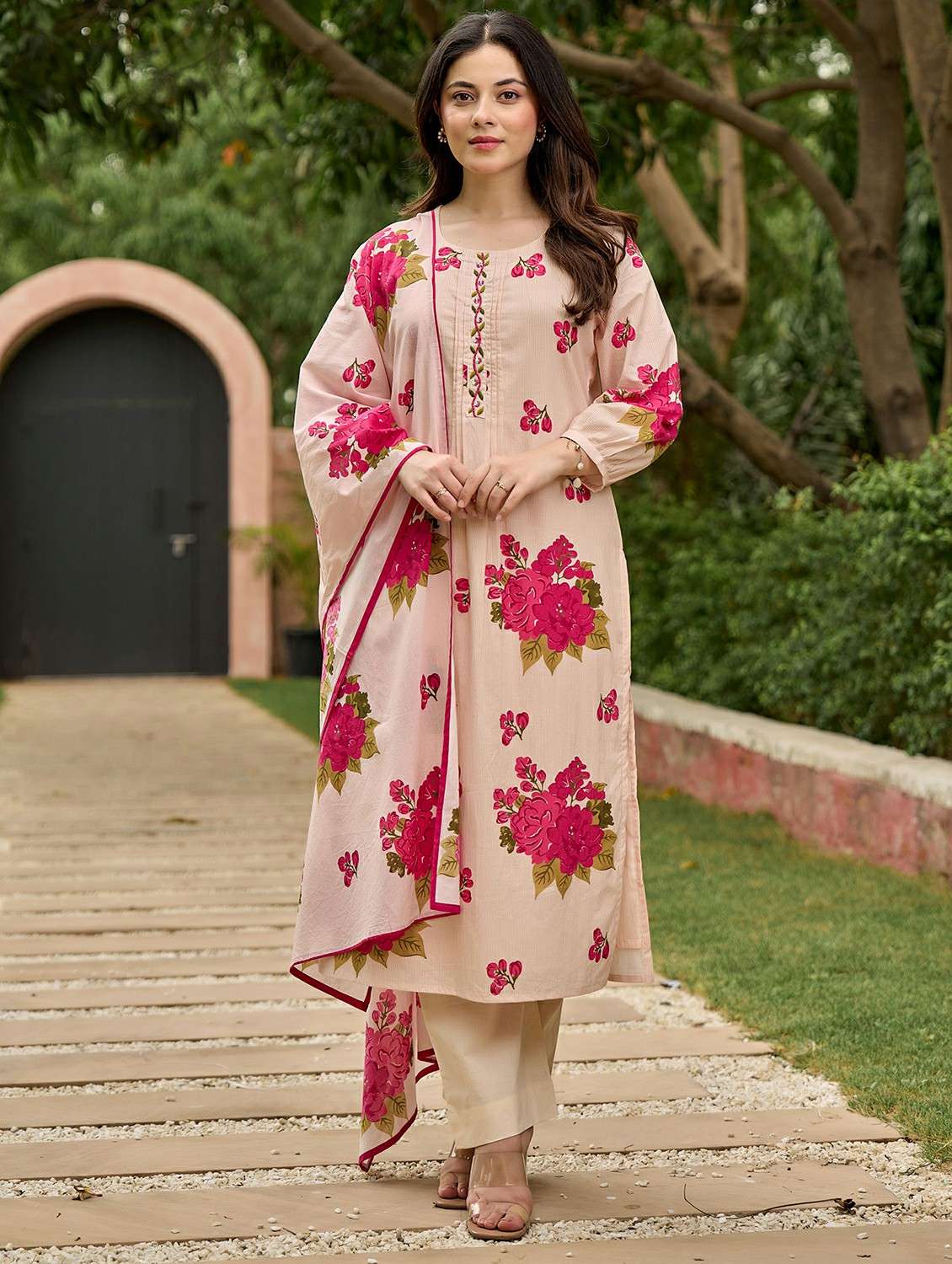 women floral three quarter sleeve kurta pant with dupatta set - 22178541 -  Standard Image - 1