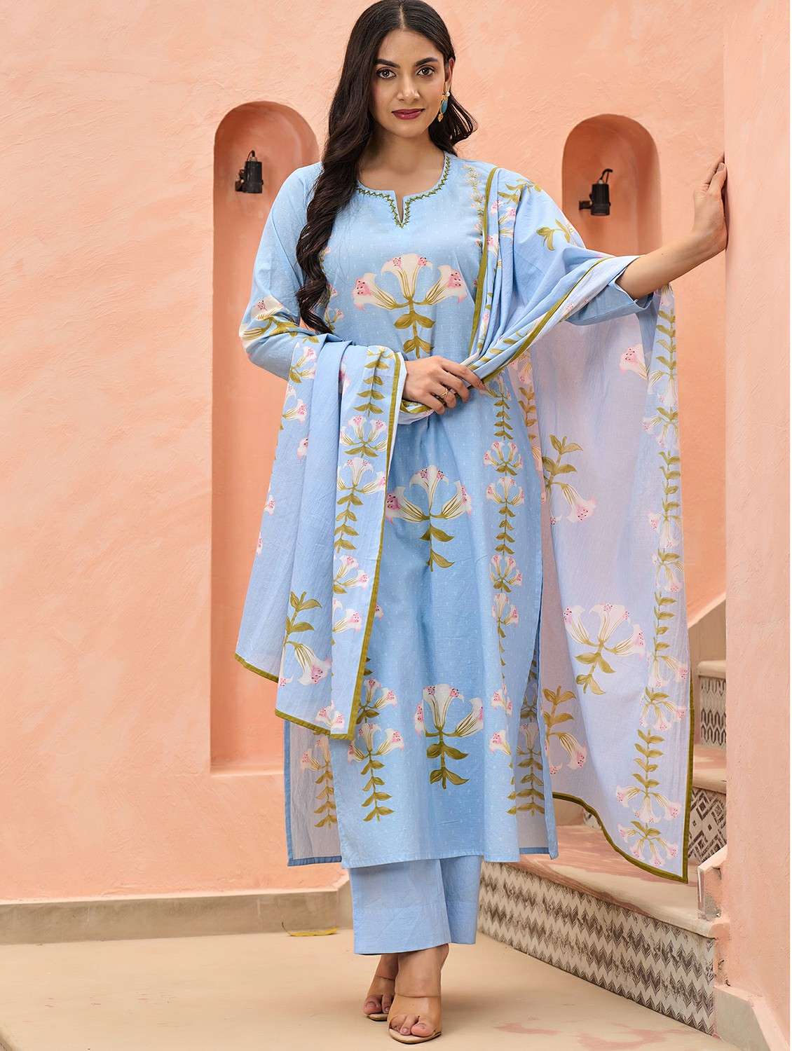 women floral three quarter sleeve kurta pant with dupatta set - 22178542 -  Standard Image - 1