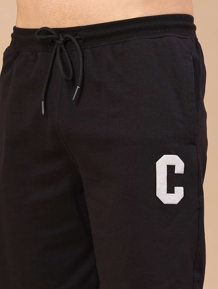 men solid mid rise regular fit shorts - 22178587 -  Standard Image - 1