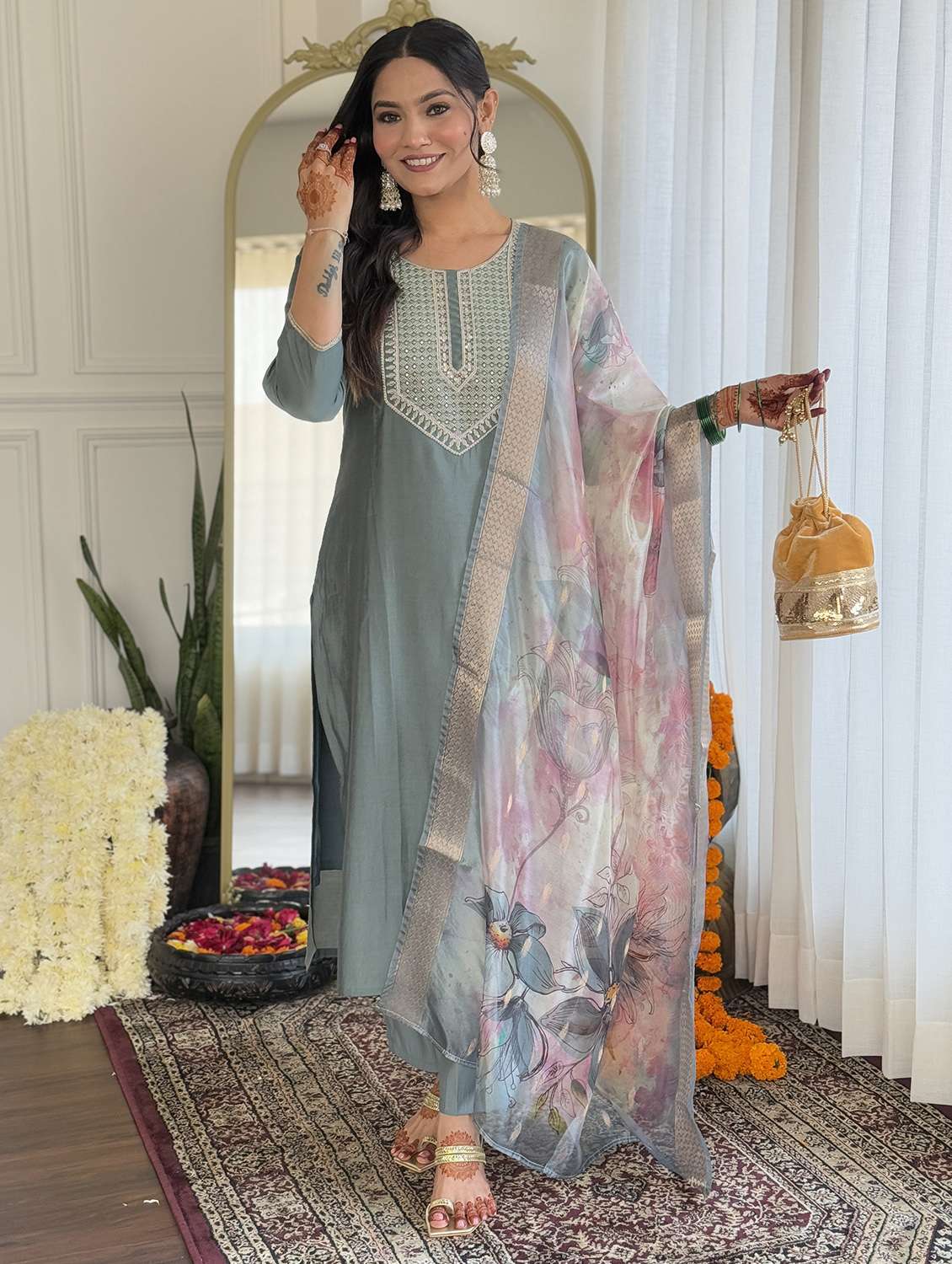 women three quarter sleeve kurta and pant with dupatta  - 22178762 -  Standard Image - 1