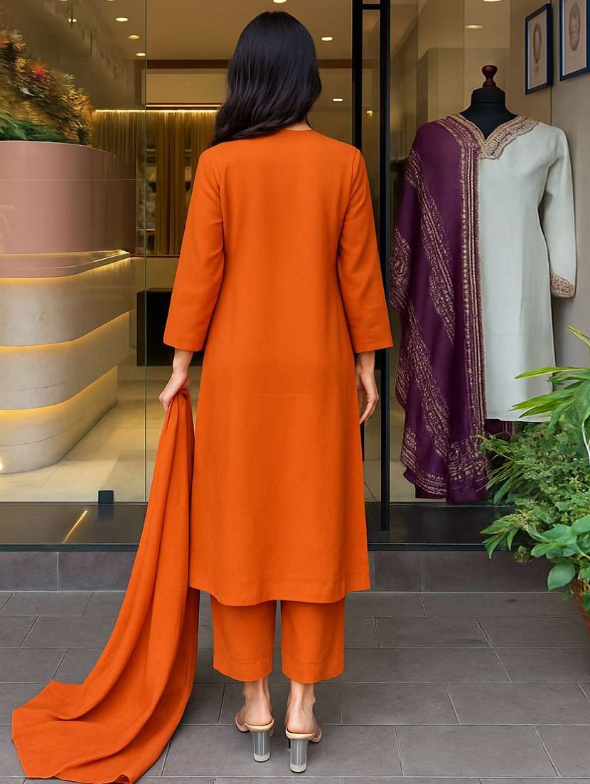 women three quarter sleeve kurta and pant with dupatta  - 22178922 -  Standard Image - 4